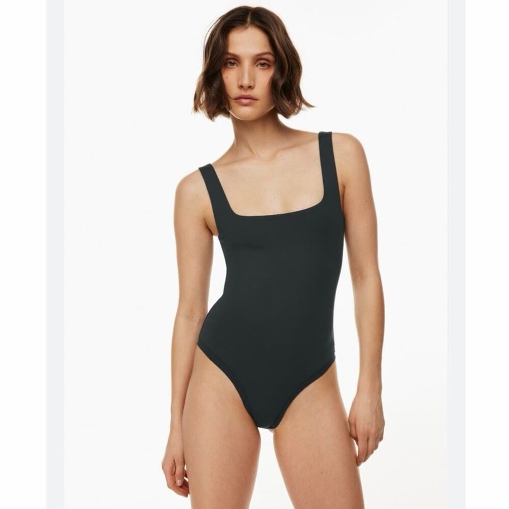 Aritzia Babaton Contour Squareneck Bodysuit Black Size Medium Double Layer